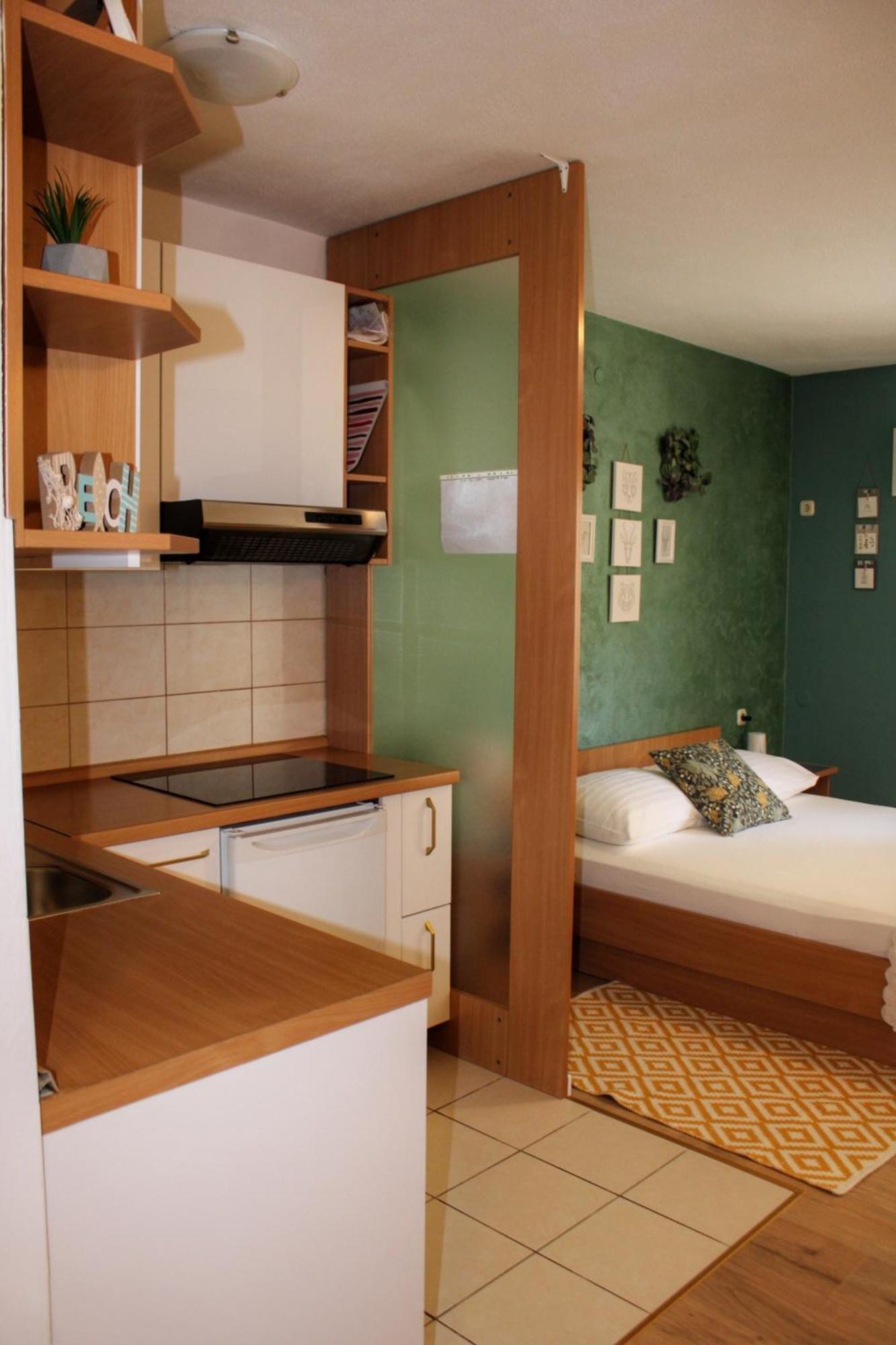 Studio Laura-Spacious Studio On The Main Beach Makarska Exterior photo