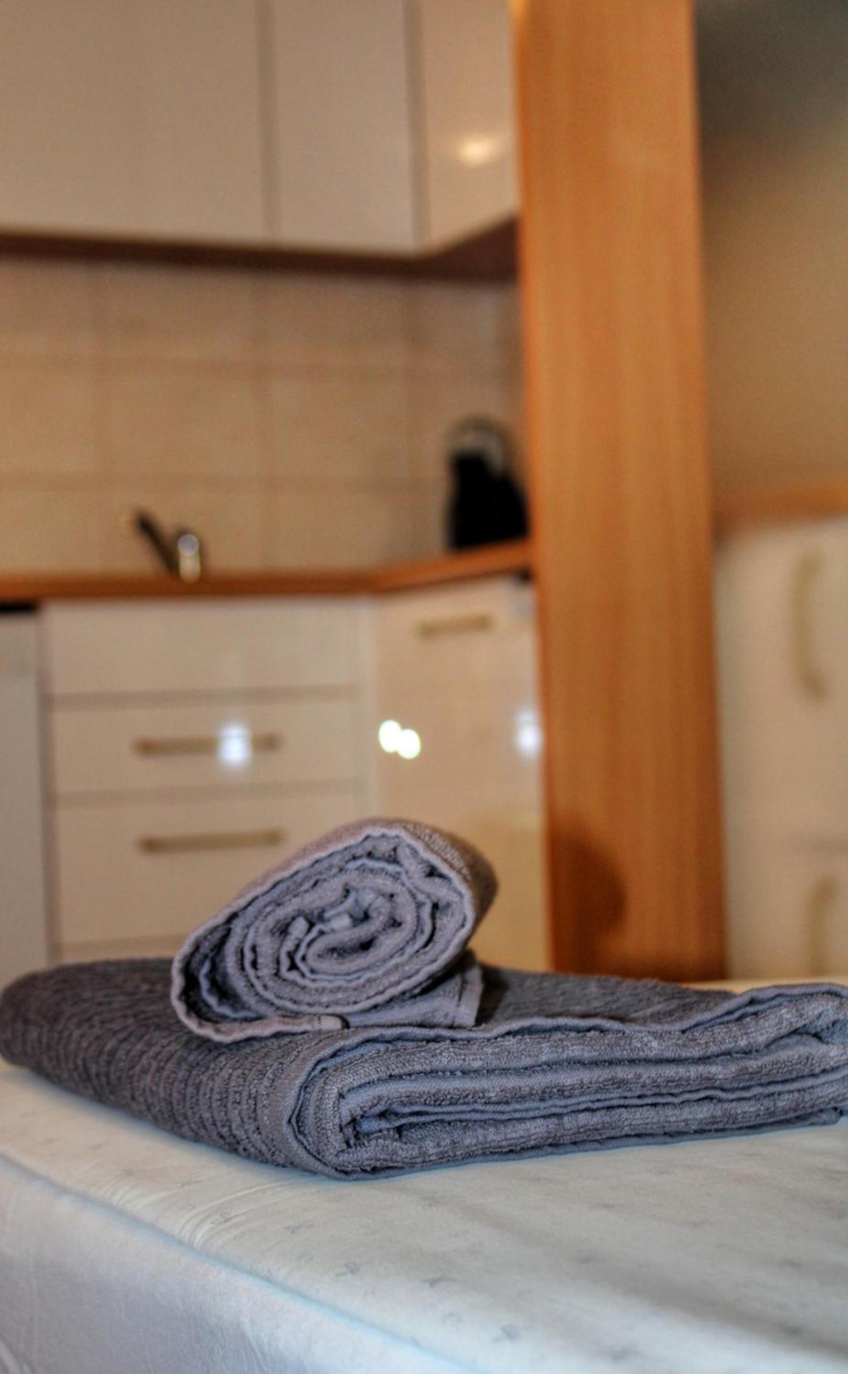 Studio Laura-Spacious Studio On The Main Beach Makarska Exterior photo